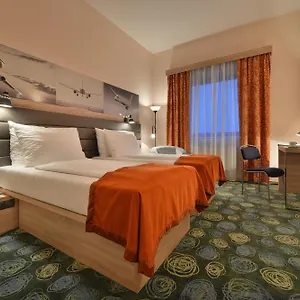 Ramada Airport 4*, Прага Чехия