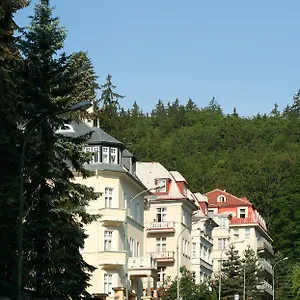 Lazenska Lecebna Manes Отель